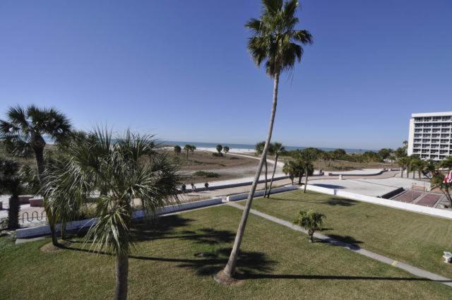 Treasure Island Beach Club 727-360-7096 St. Pete Beach Buitenkant foto