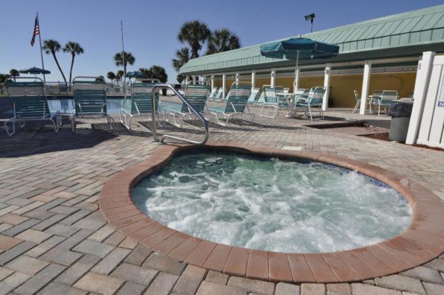 Treasure Island Beach Club 727-360-7096 St. Pete Beach Buitenkant foto